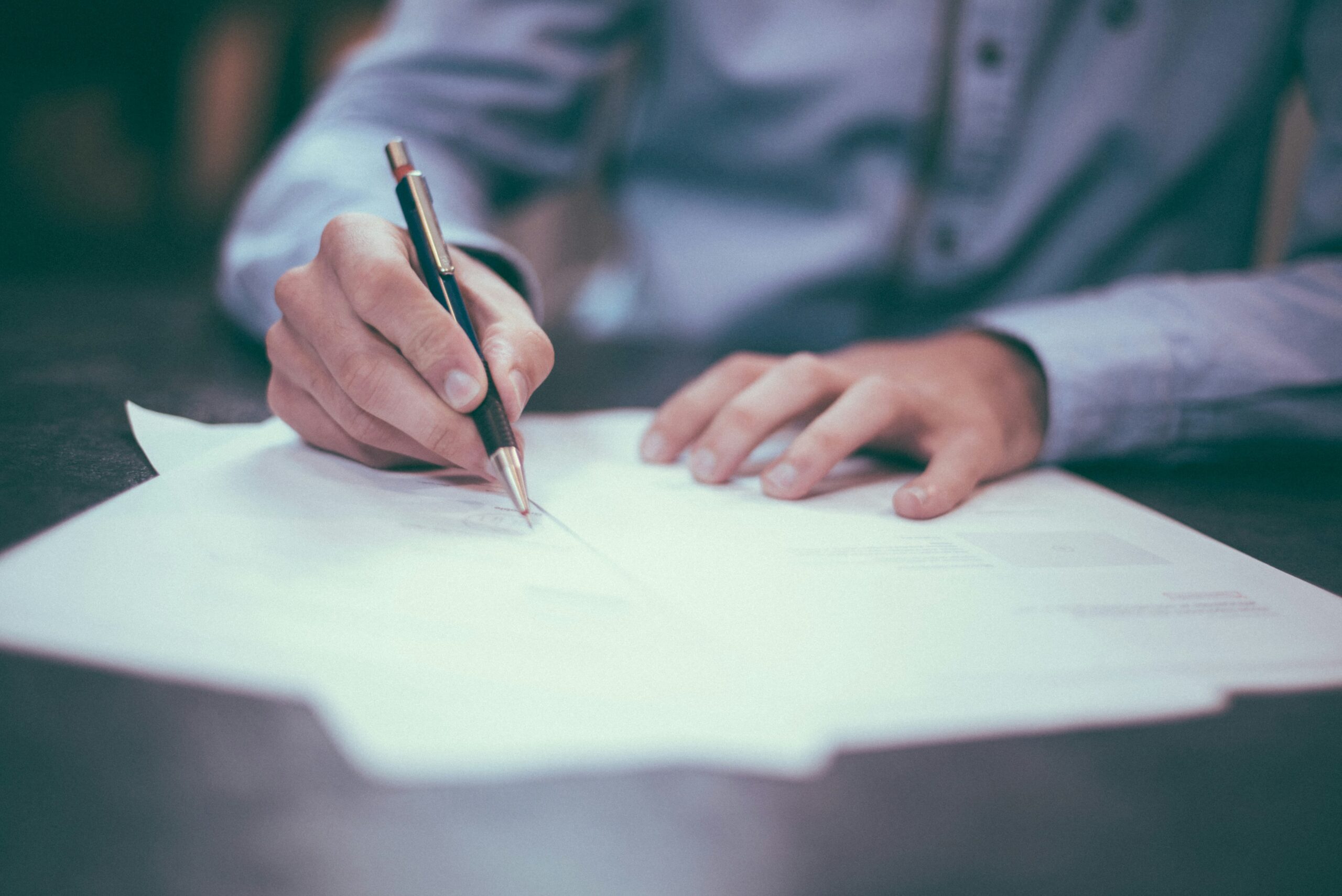 Contratos: por que a prevenção jurídica pode evitar conflitos
